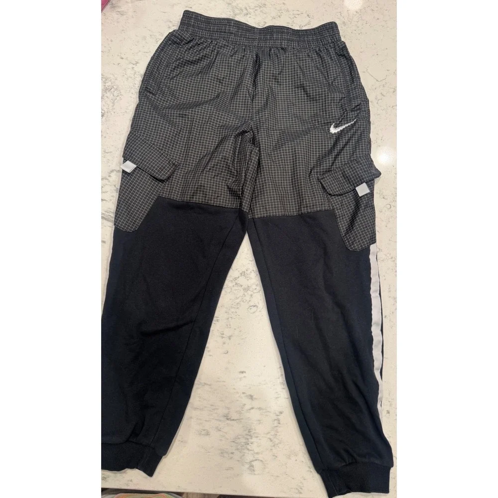 Nike Youth Cargo Joggers Black Grid Pattern Mixed Media Sweatpants Large. NWOT.